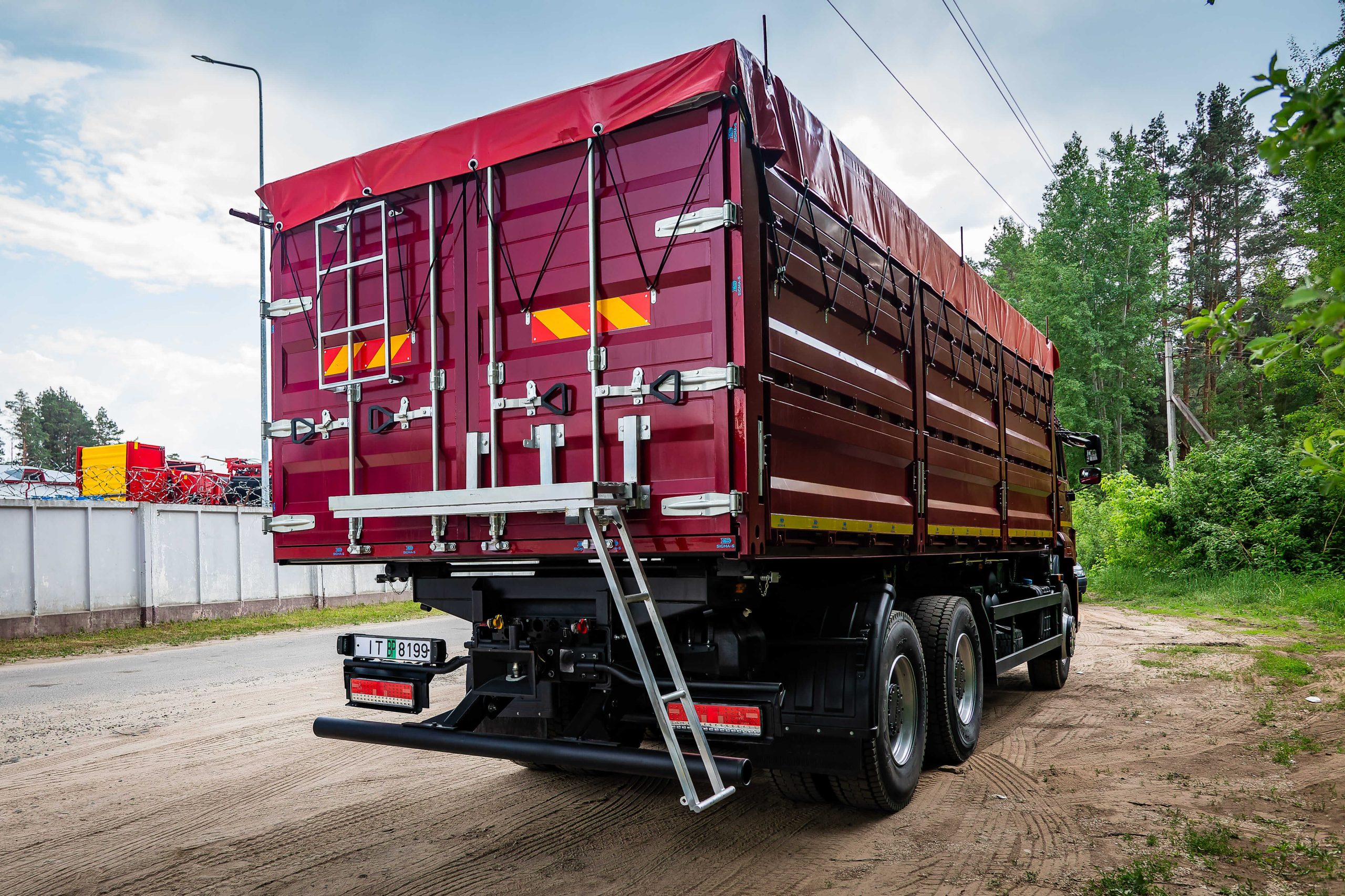 КАМАЗ-6520