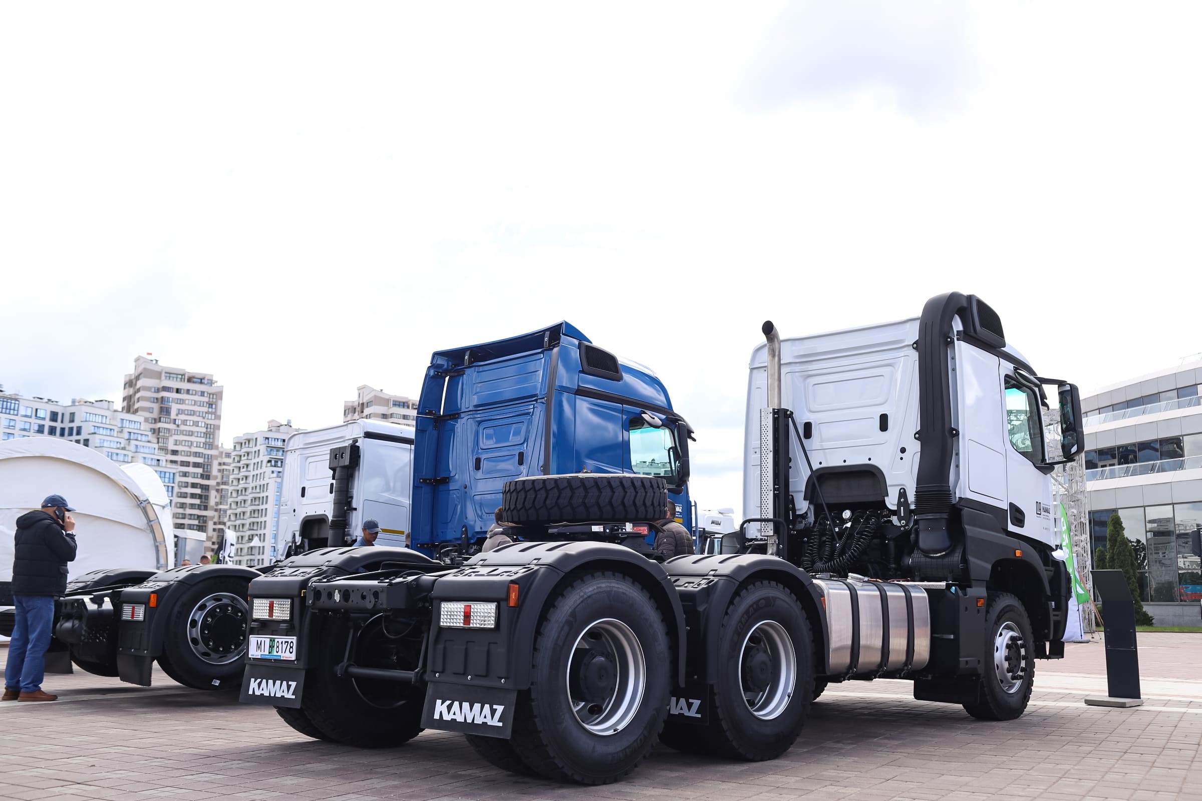 Седельный тягач KAMAZ-65956-AA для тяжелых автопоездов