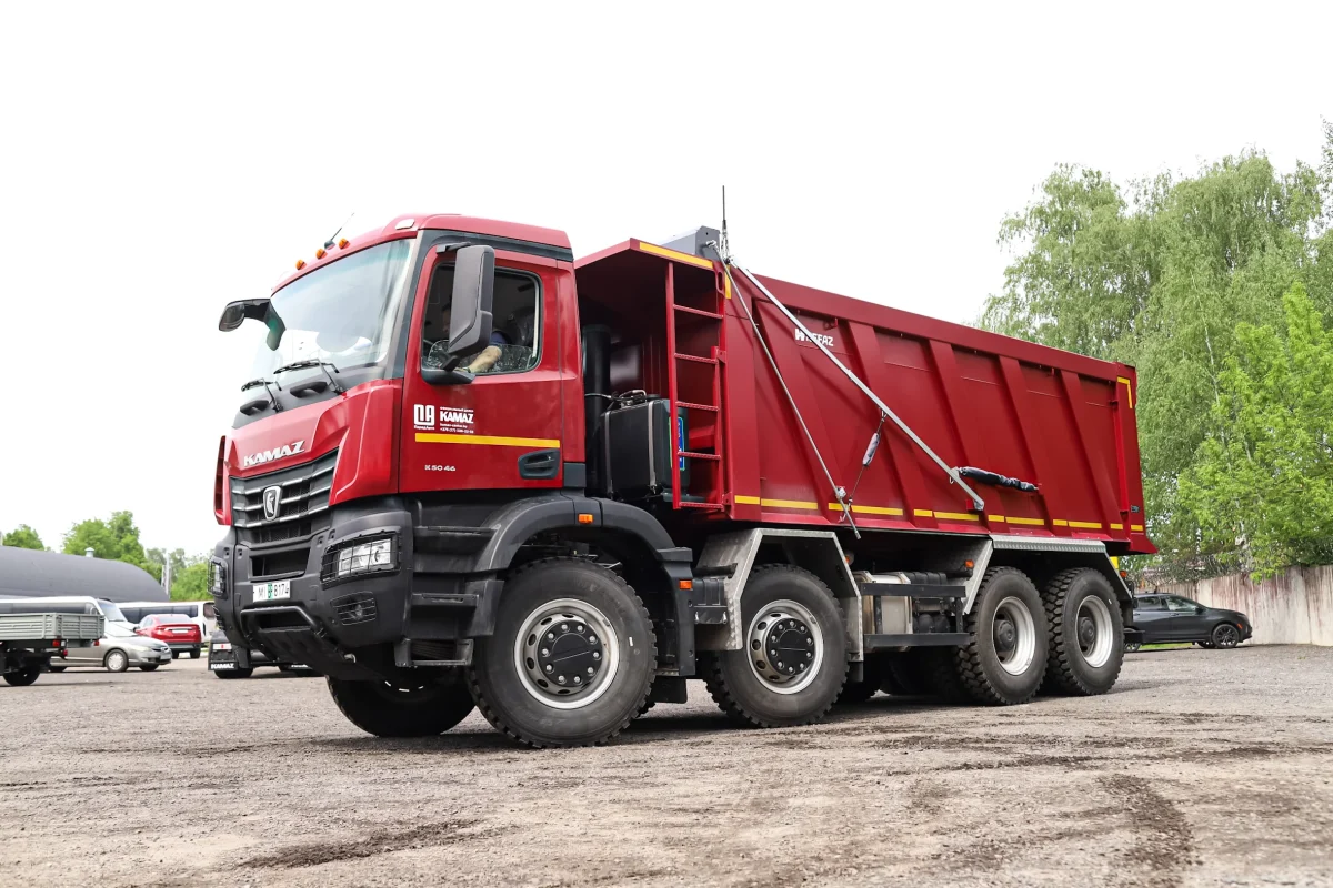 KAMAZ_k5_front
